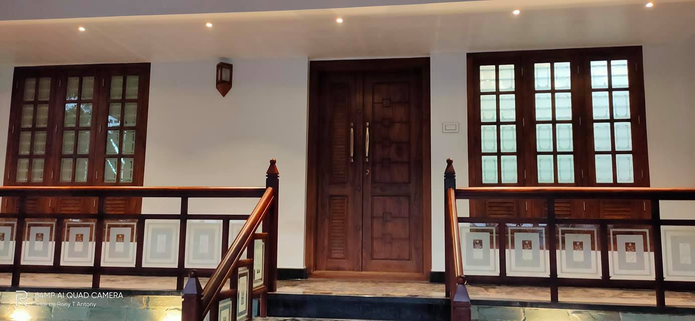 Staircase & Door Polishing - Cochin Painters