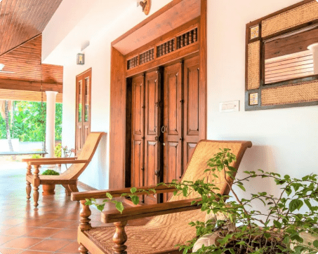 Polishing Wooden Doors & Windows - Cochin Painters